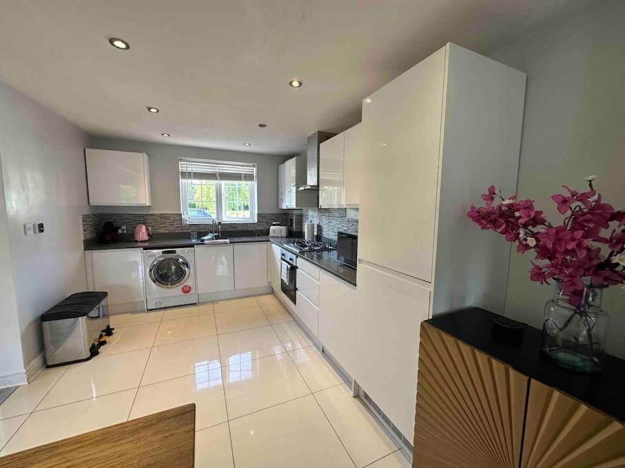 Waterside Mufc & Trafford Centre Townhouse 4 Bedroom Free Parking Μάντσεστερ Εξωτερικό φωτογραφία
